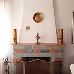 το σπίτι στο χωριό アパート Gomfoi