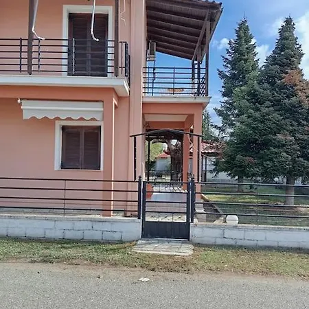 아파트 το σπίτι στο χωριό *