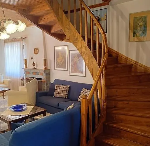 το σπίτι στο χωριό * Gomfoi