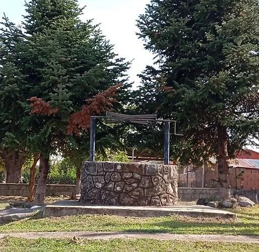 το σπίτι στο χωριό 아파트 Gomfoi